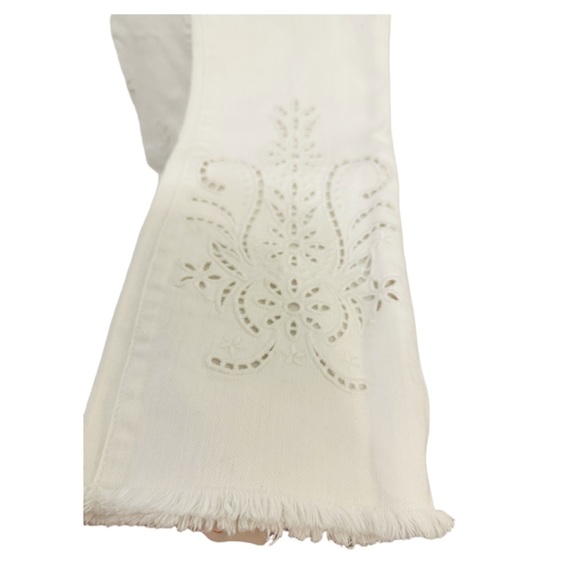 Johnny Was Pashmina White Eyelet Crop Baby Boot High Rise Hippie Jeans Sz 26 - Picture 7 of 11